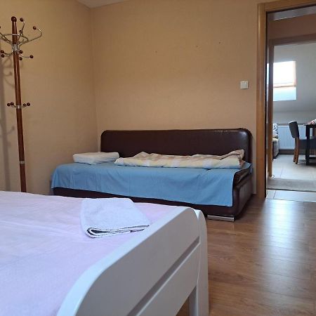 Apartman Avram Kotor Varos Buitenkant foto