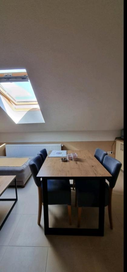 Apartman Avram Kotor Varos Buitenkant foto