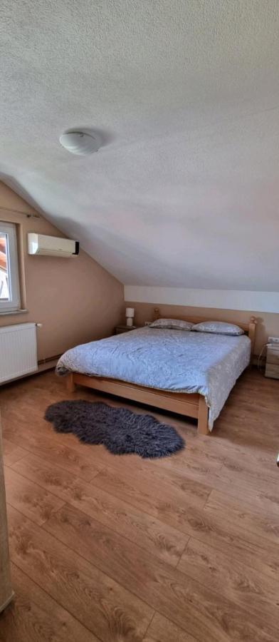 Apartman Avram Kotor Varos Buitenkant foto