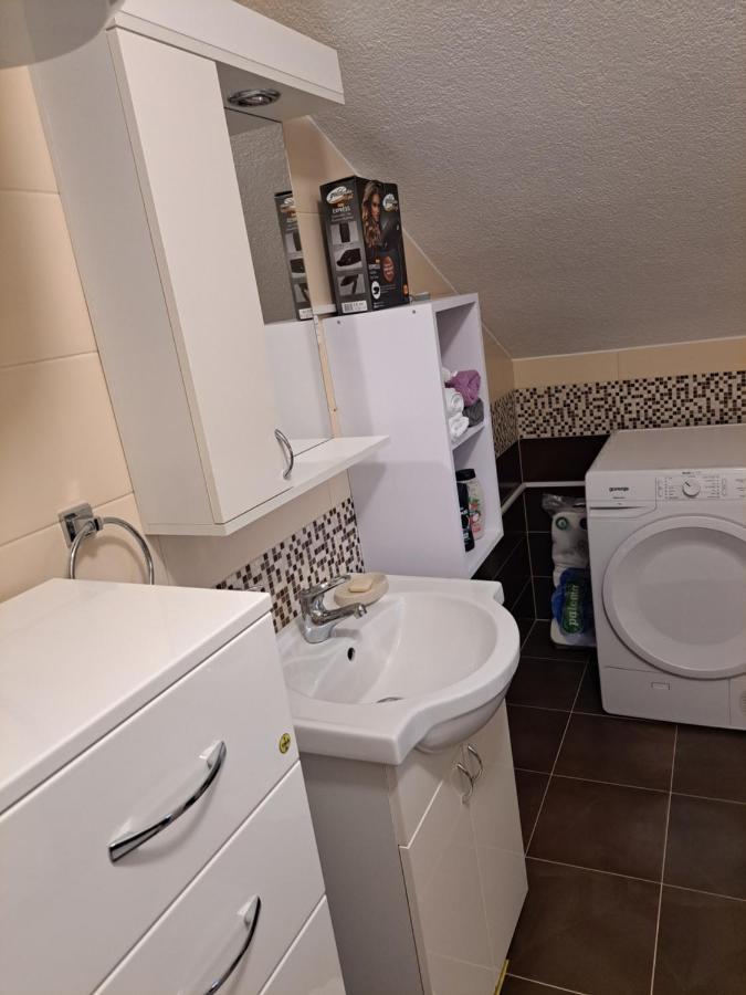 Apartman Avram Kotor Varos Buitenkant foto