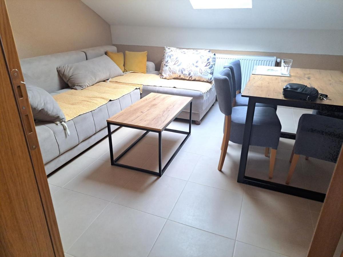 Apartman Avram Kotor Varos Buitenkant foto